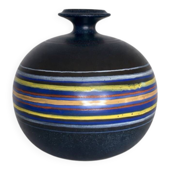 Onestini vase from the 1970s