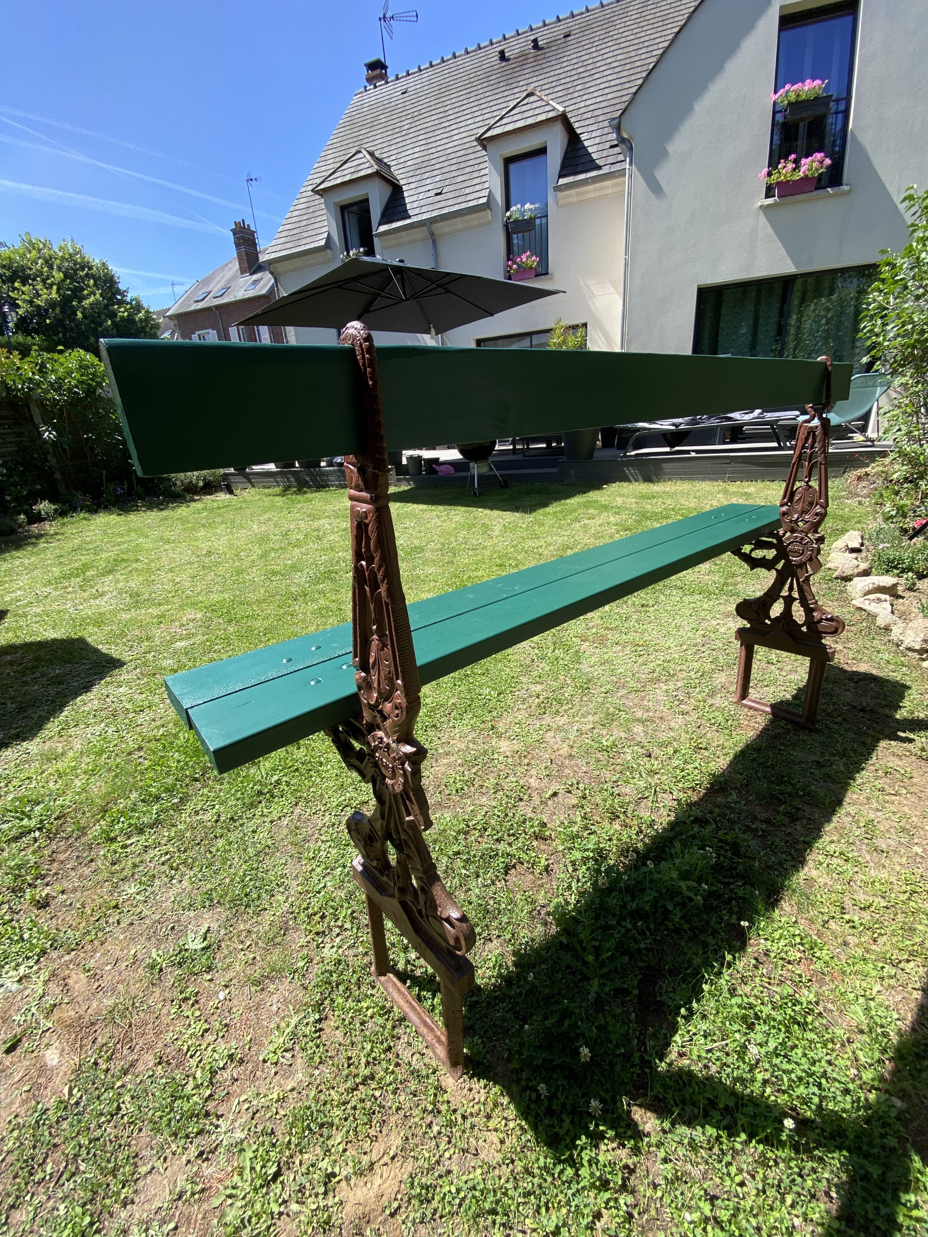 Former public bench of Paris
