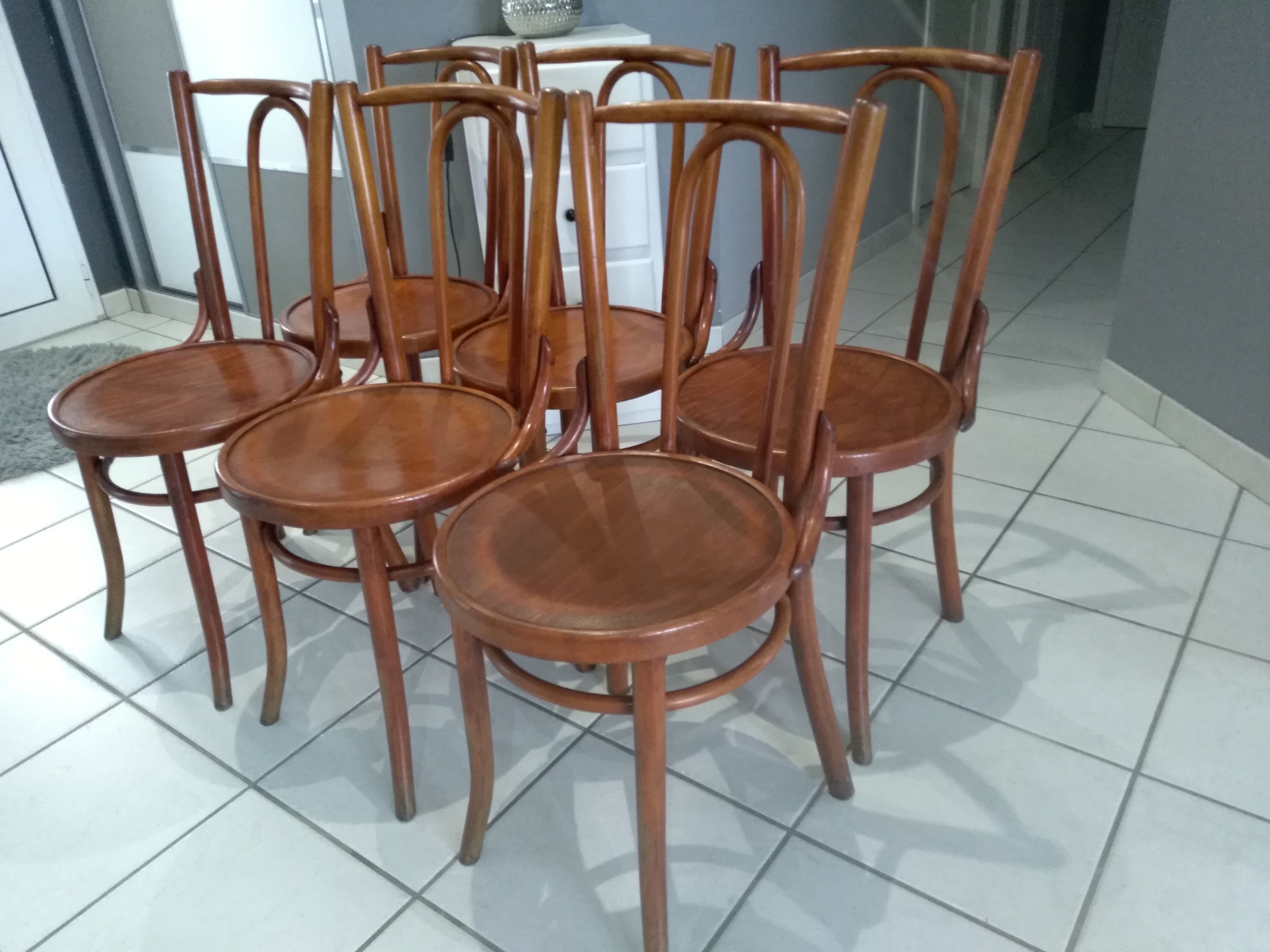 Suite de 6 chaises de bistrot vintage années 1960
