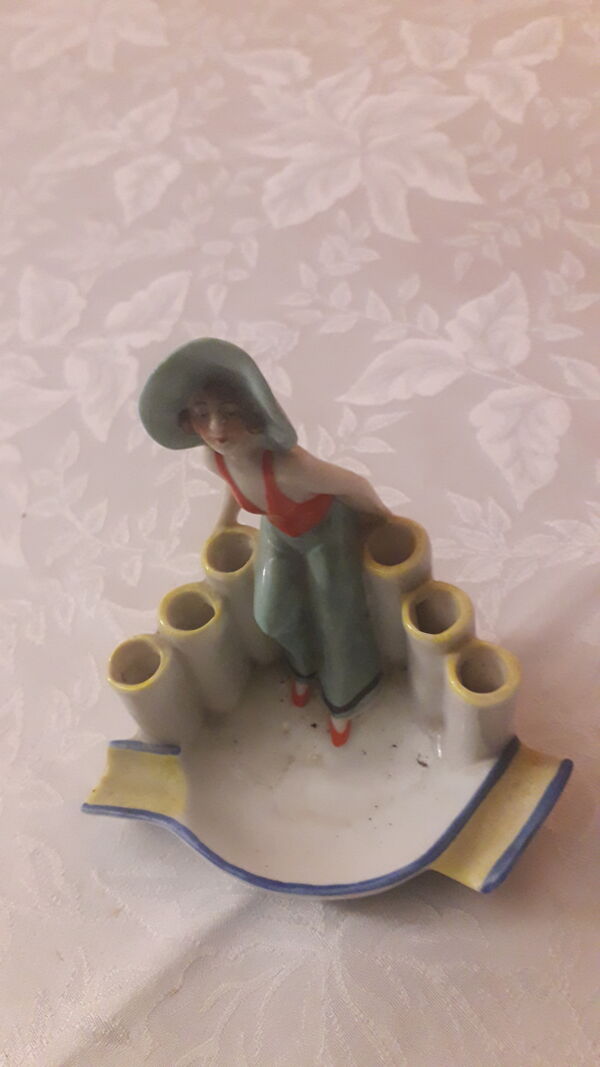 Cendrier porcelaine publicitaire ,bords de mer