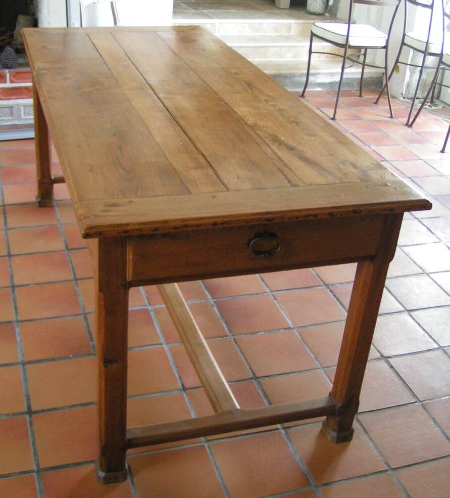 Farm table
