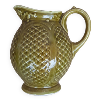 Green sarreguemines pitcher