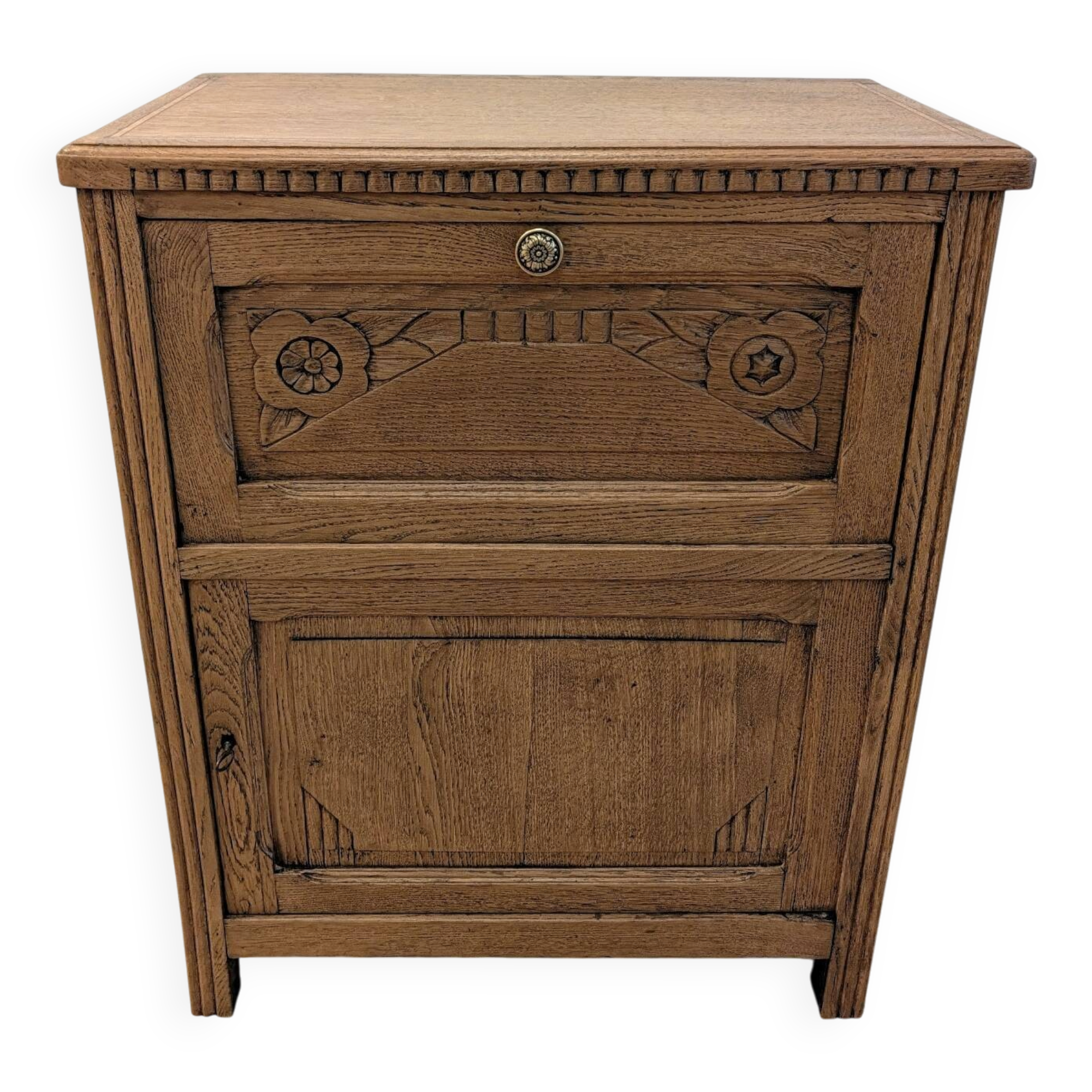 Small Art Deco buffet - restored vintage radio cabinet