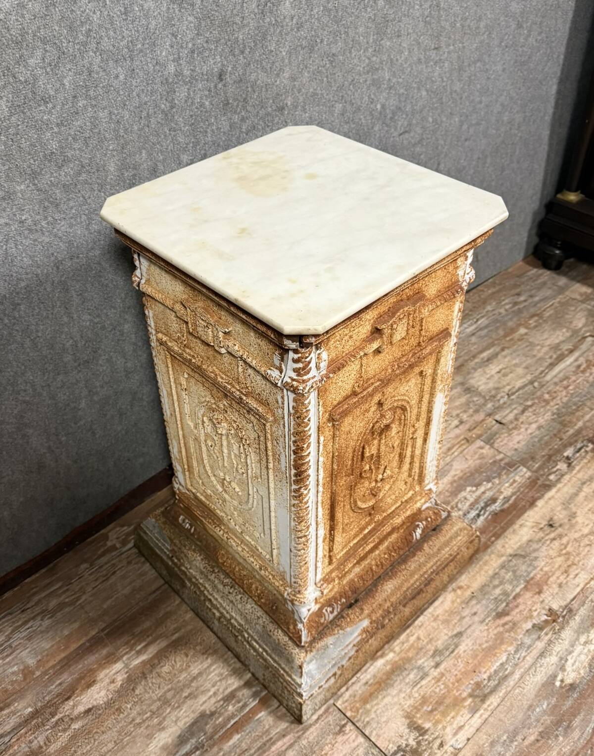 Renaissance style cast iron pedestal column