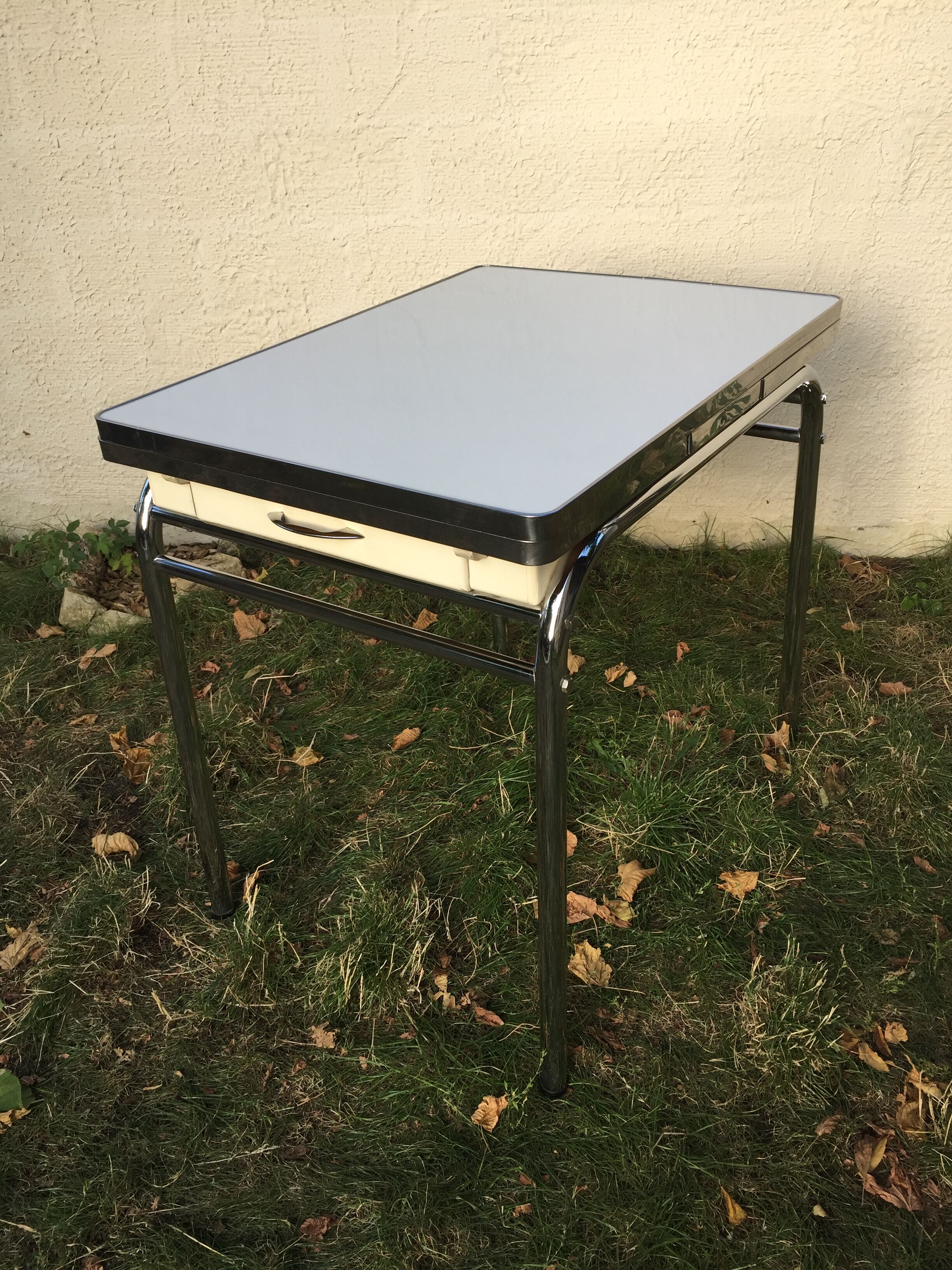 White vintage formica table 60s