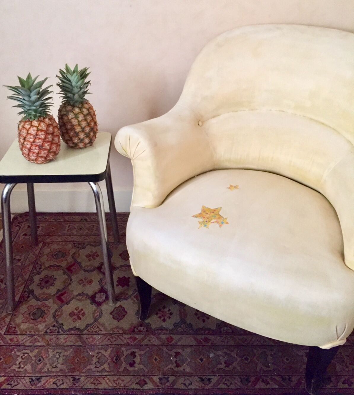 Toad armchair in yellow cotton