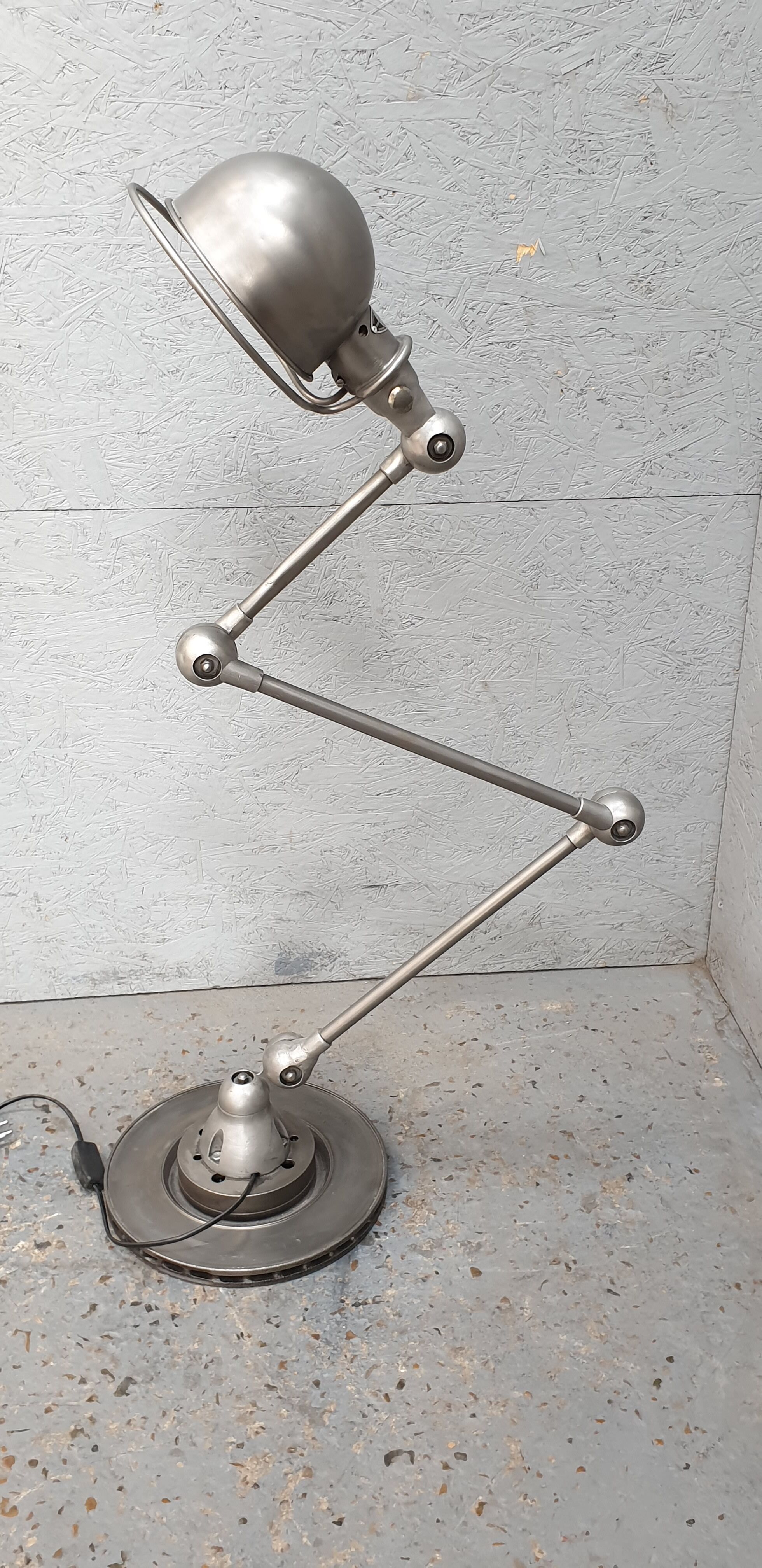 Industrial three arms lamp Jielde