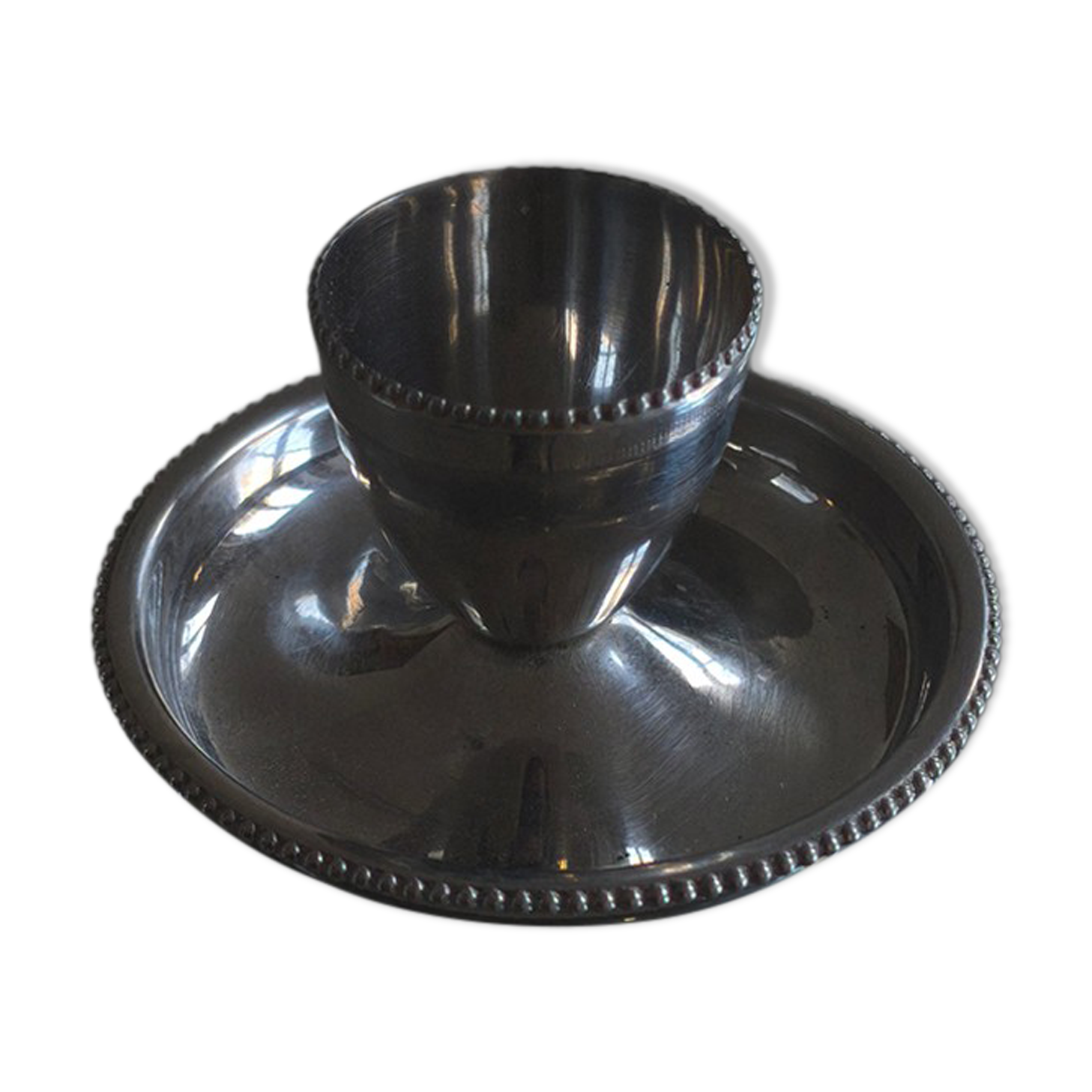 Stainless steel egg cup with saucer and beaded edge