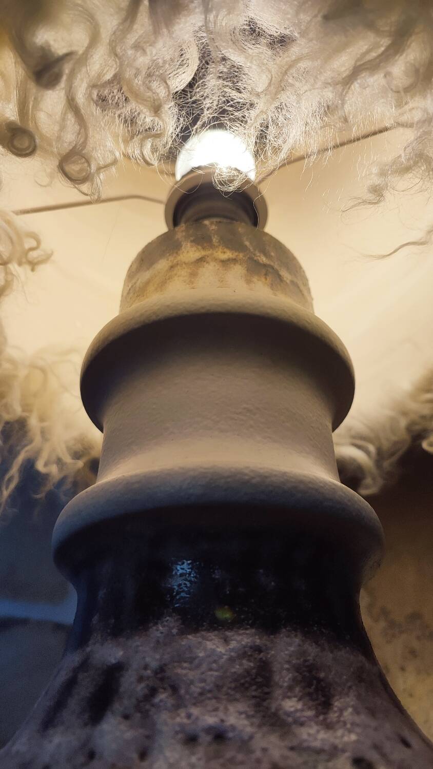 Openwork earthenware lamp