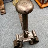 Paire de chenets en fer forgé, XVIIe siècle