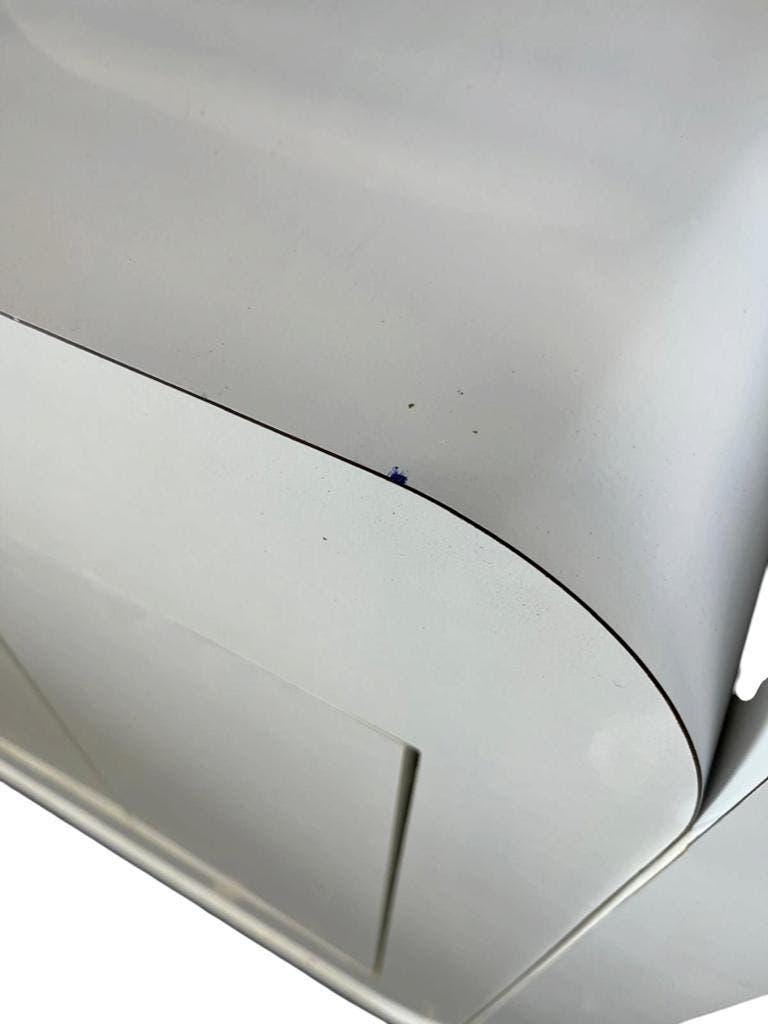 Commode vintage blanche incurvée