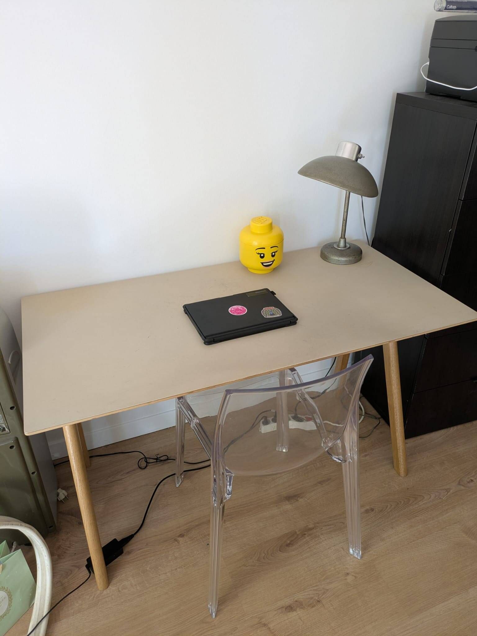 Copenhagen desk CPH90