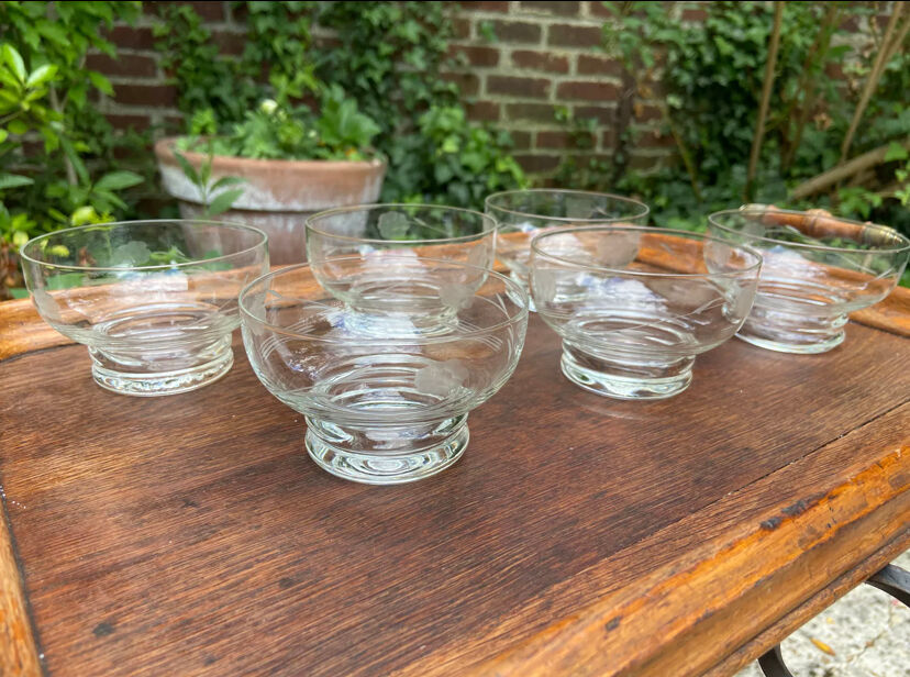 Pop-up Christmas 2022 - Set of 6 vintage champagne glasses in engraved crystal 1950