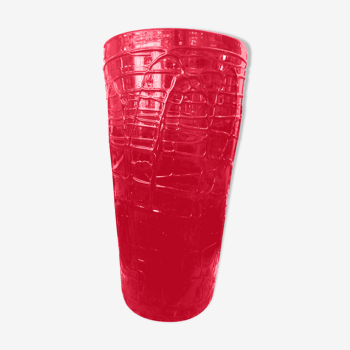 Vase en verre rouge ancien