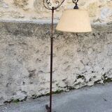 HEIGHT-ADJUSTABLE WROUGHT IRON FLOOR LAMP