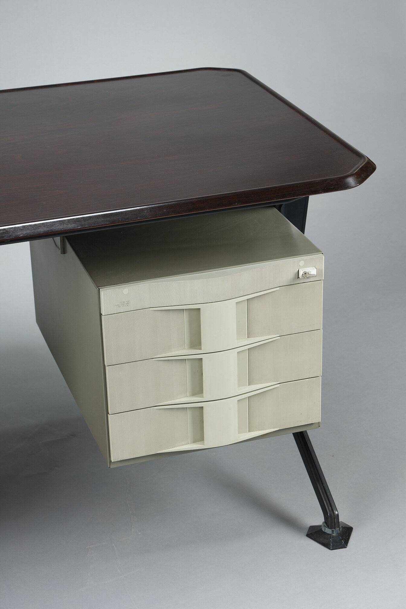 Large "ARCO" desk for Olivetti by BBPR