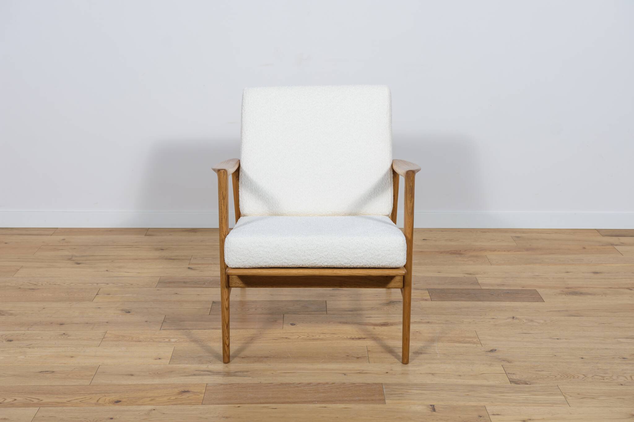 Model 300-139 Armchair from Swarzędz Factory, 1960s