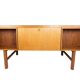 Bureau en teck de design danois des années 1960