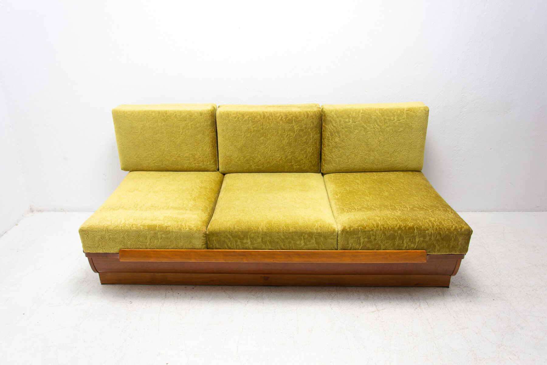 mid century sofabed in walnut by jindrich halabala for up zavody, 1950´s
