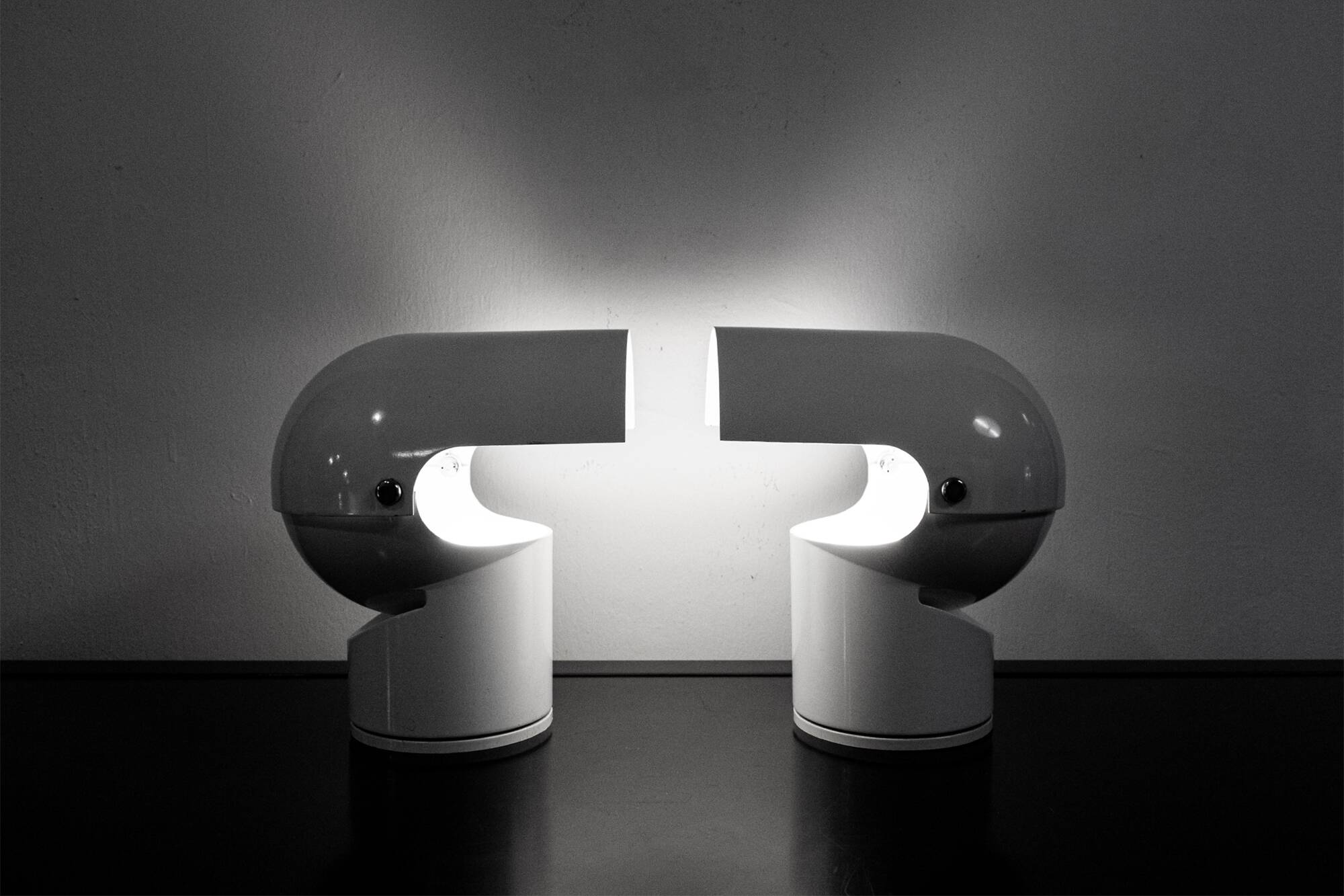 Lampada da tavolo Pileino di Gae Aulenti per Artemide, anno 1972