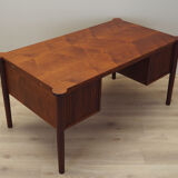 Bureau en teck, design danois, années 1970, production: Danemark