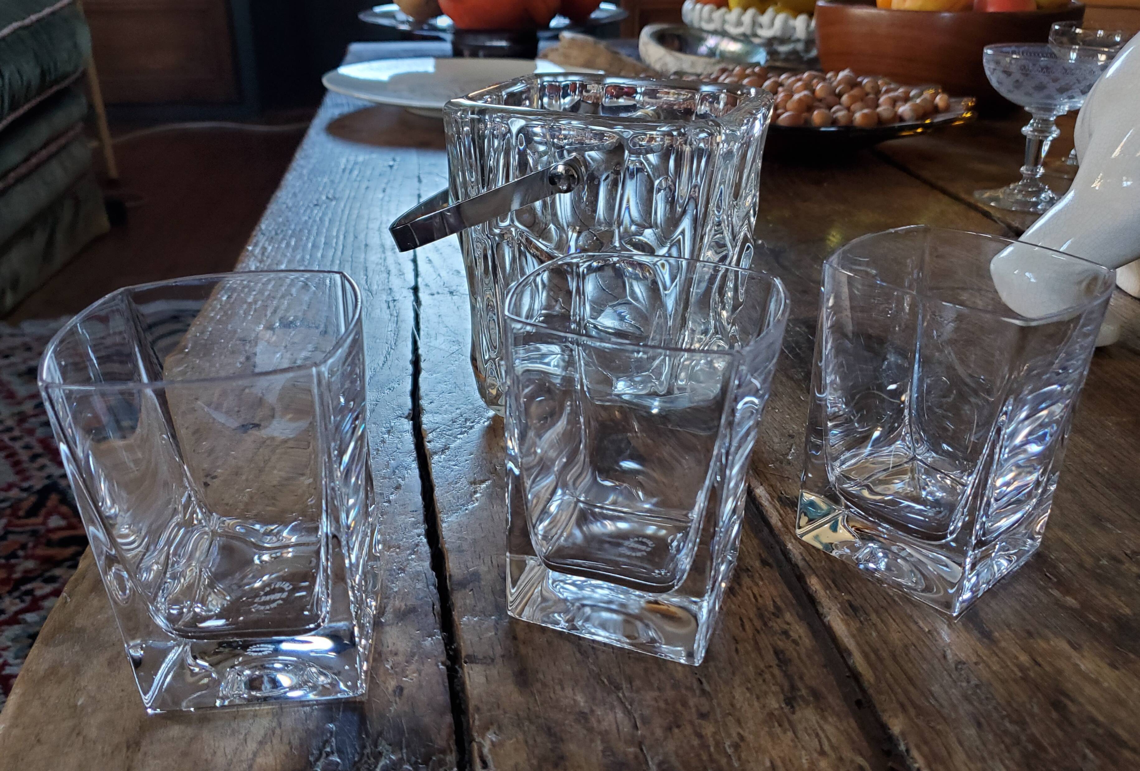 Whisky glasses and ice bucket set