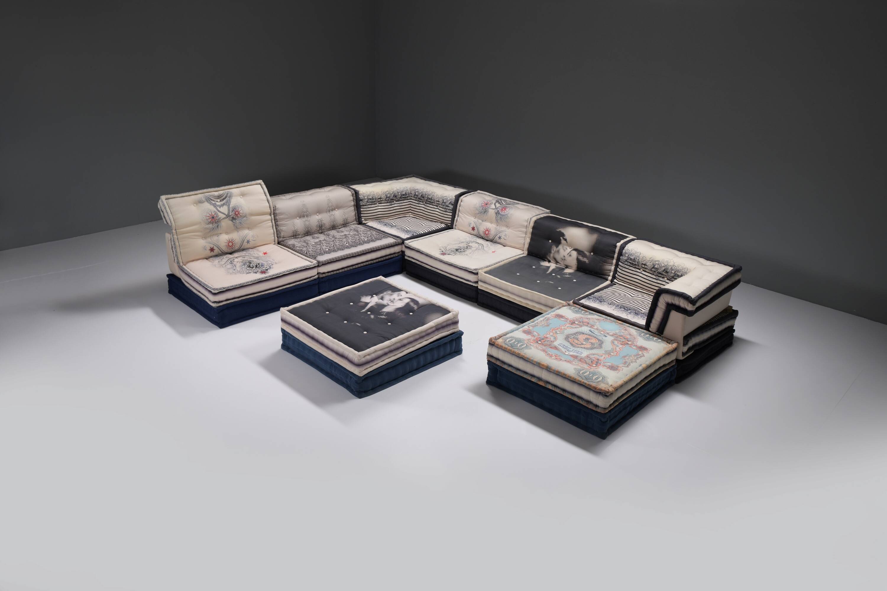 Mah Jong ‘Jean-Paul Gaultier’ edition by Hans Hopfer for Roche Bobois France