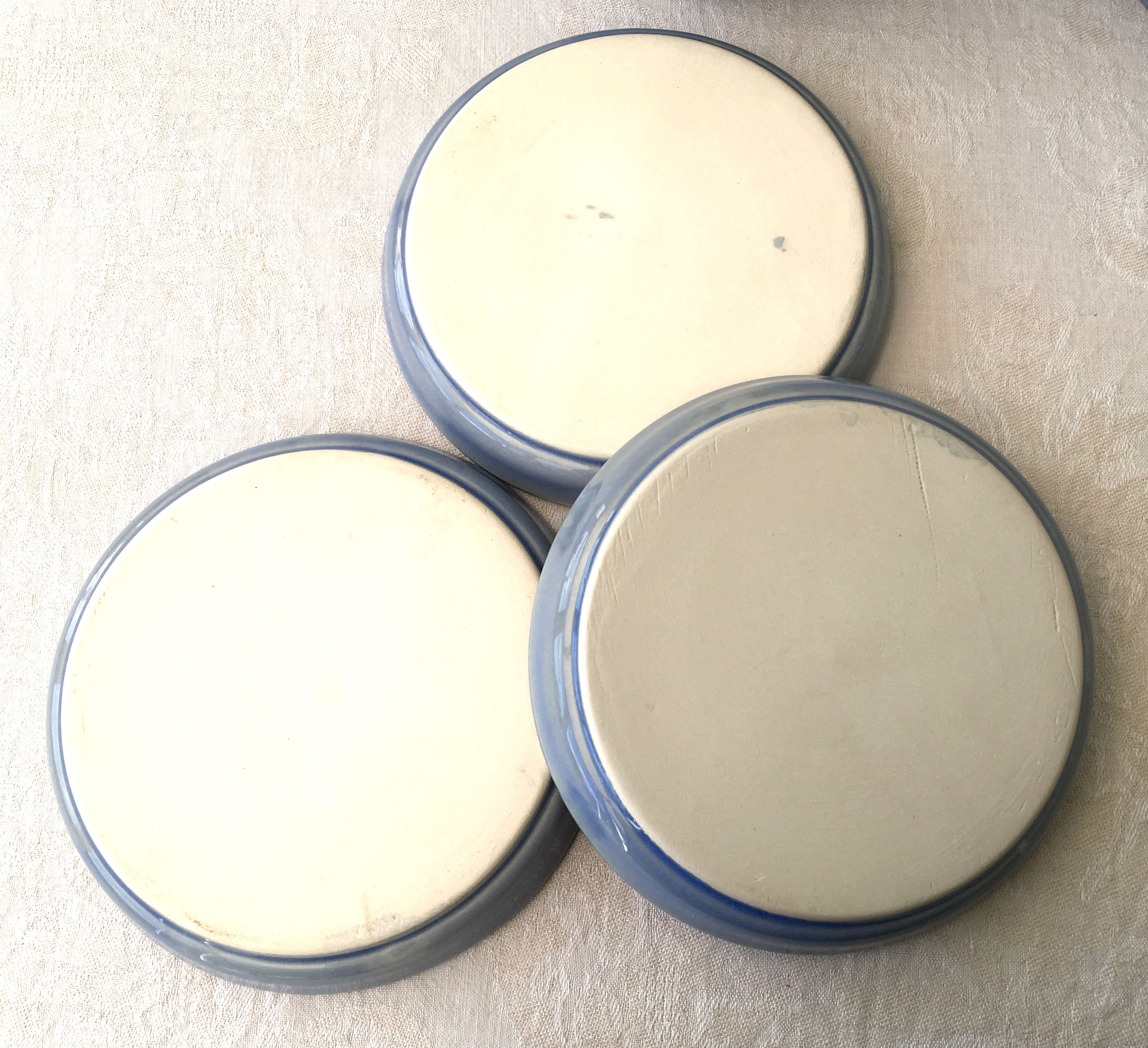 Service lavender blue sandstone plates