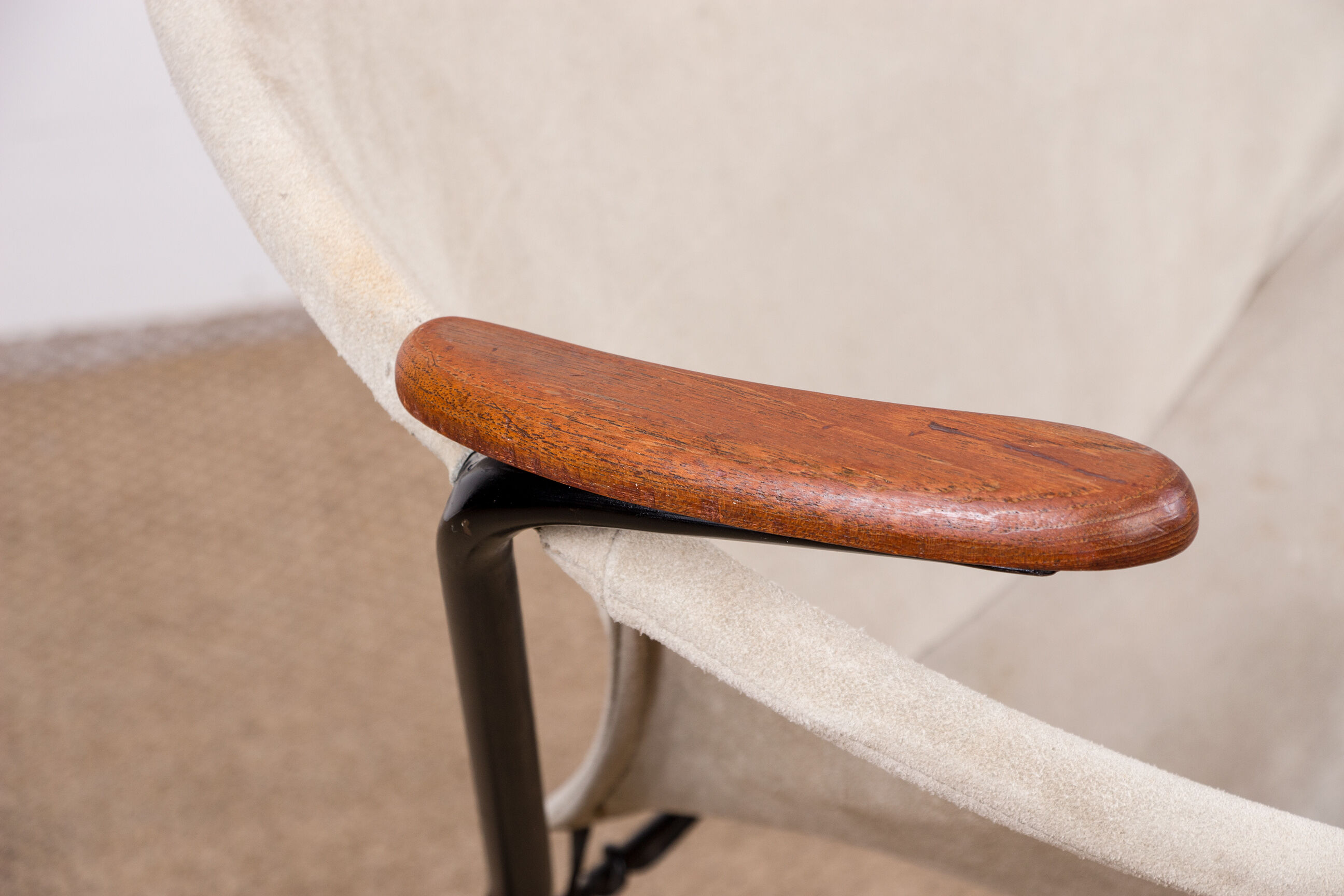 Danish armchair in Leather, Steel and Teak, Balloon model by Hans Olsen 1960.