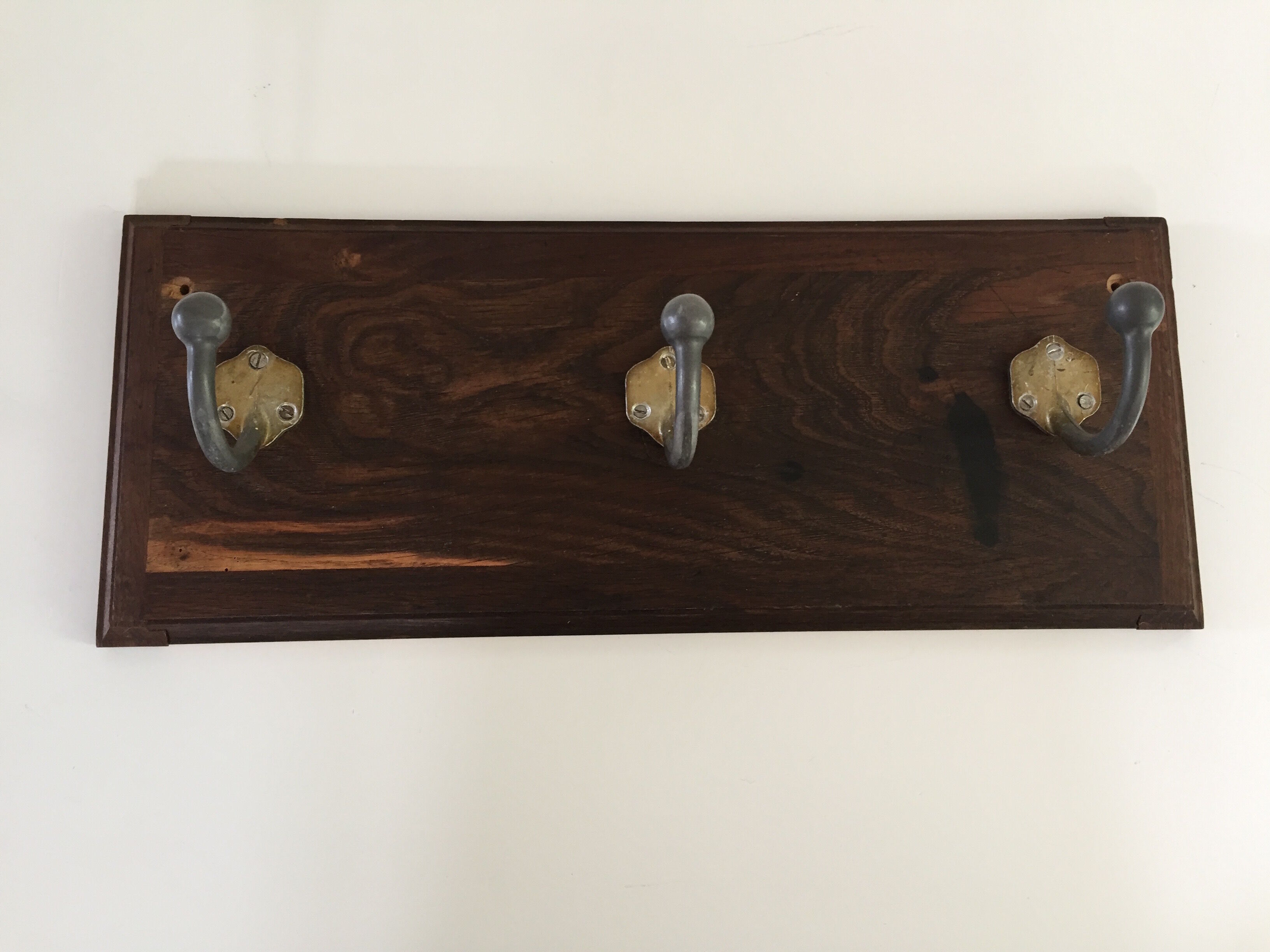 School coat hanger with 3 hooks