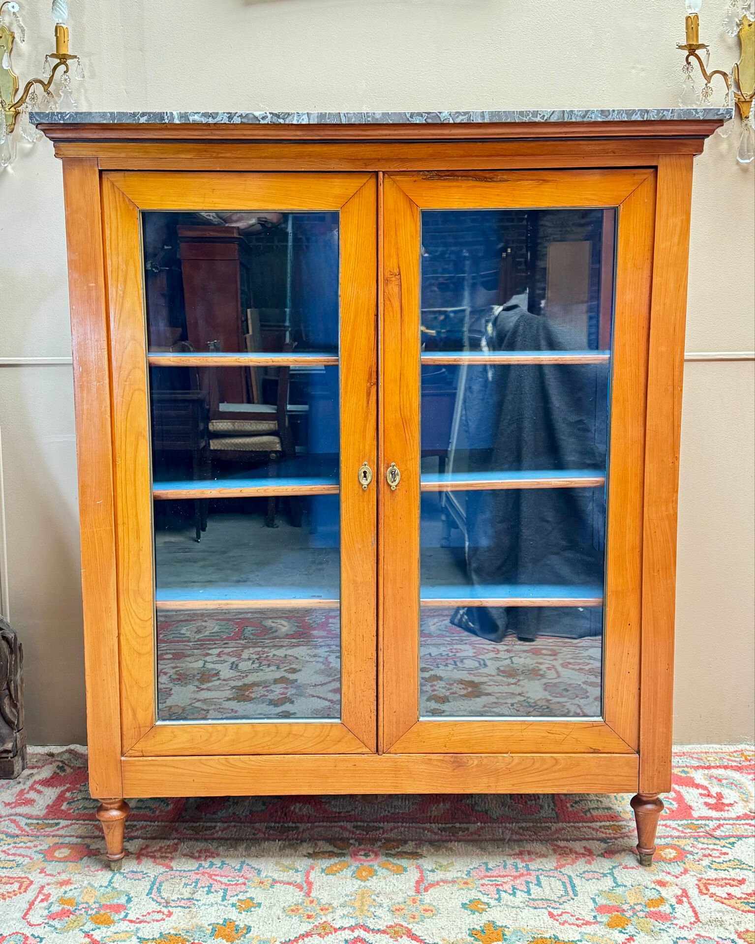 DISPLAY CABINET, CHERRY WOOD BOOKCASE IN DIRECTOIRE STYLE, 19TH CENTURY