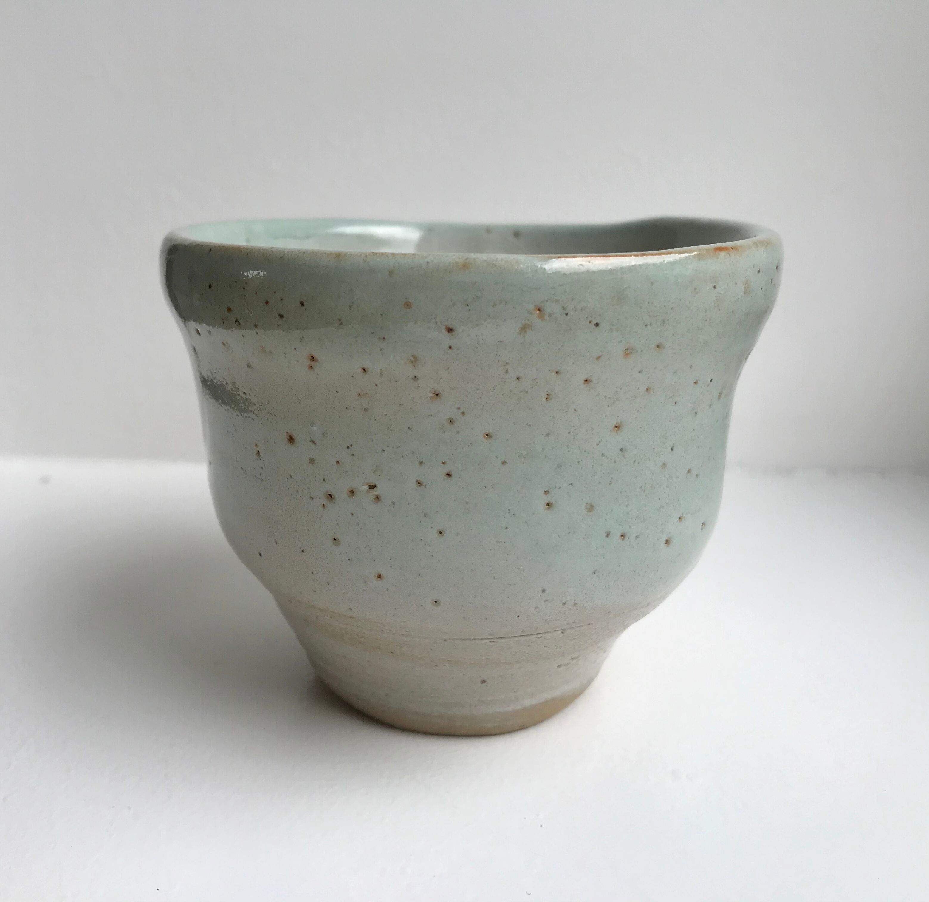 Bol signé en grès artisanal années 60