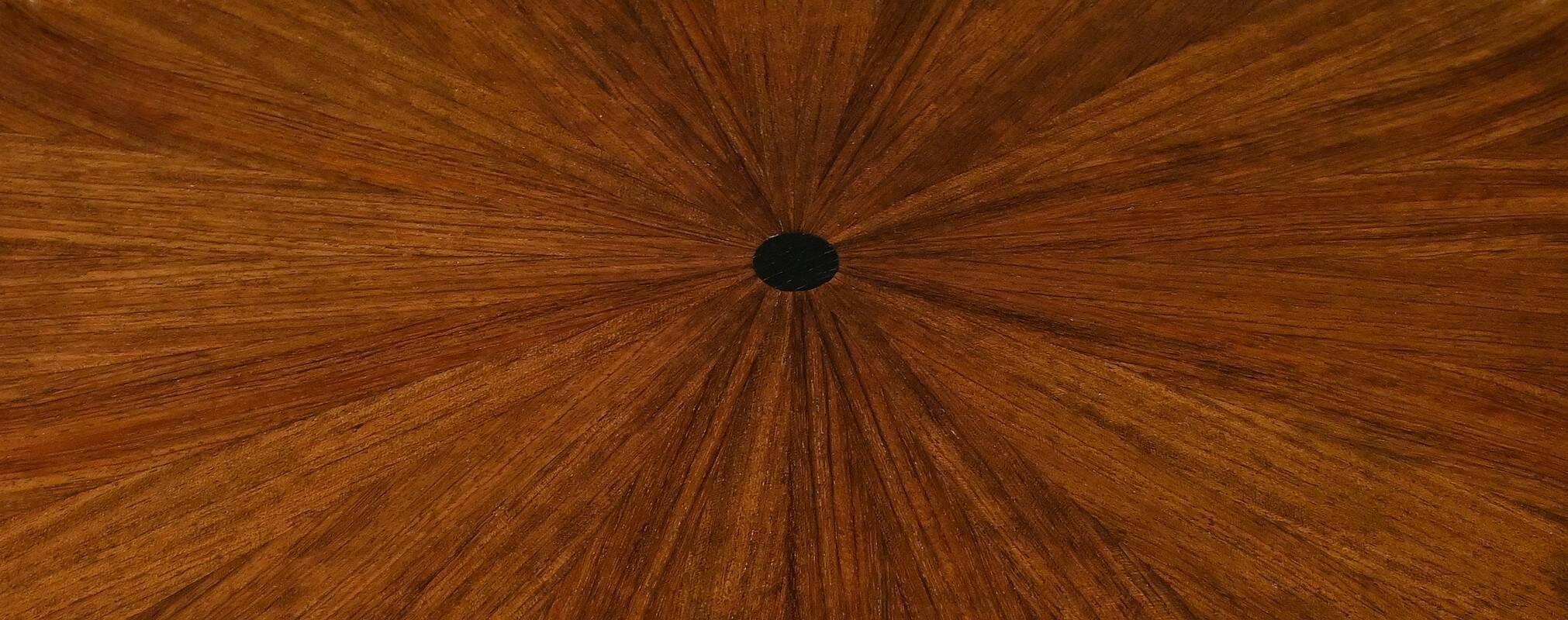 Louis XVI style mahogany veneer coffee table – Late 19th century