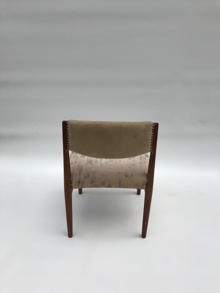 Set of 6 chairs manufactured by Glostrup Mobelfabrik in Denmark in the 1960s