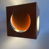 Suspension Cube - Shogo Suzuki pour Orno