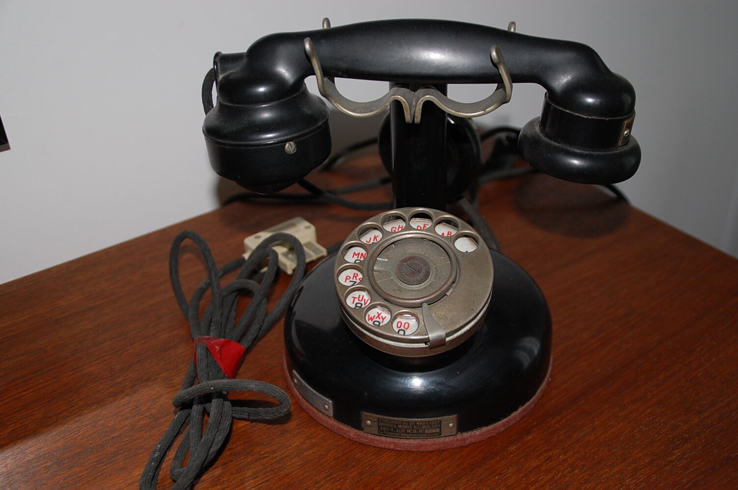 Téléphone bakélite années 20/30