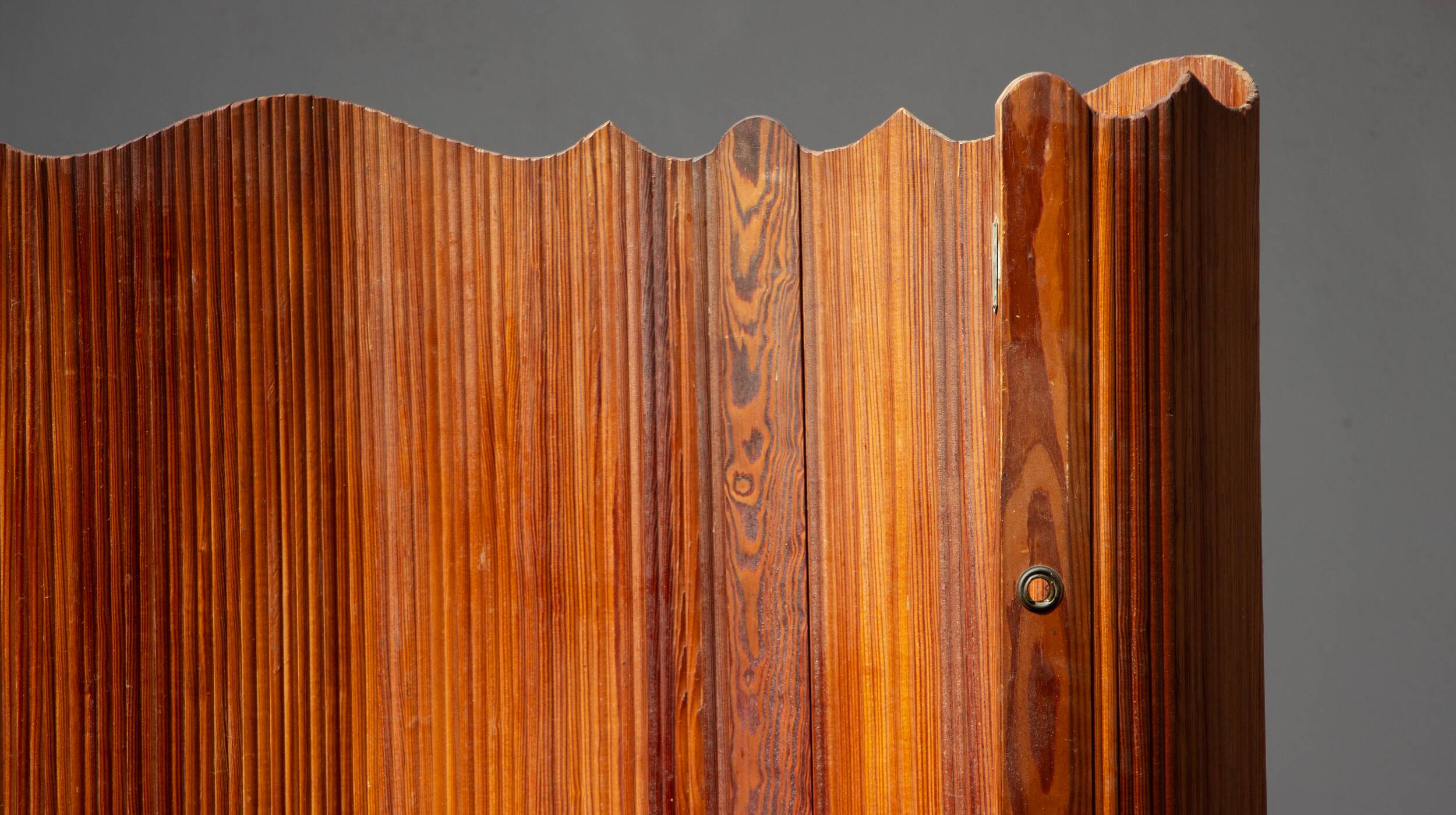 1950s "Waves" screen in Oregon pine