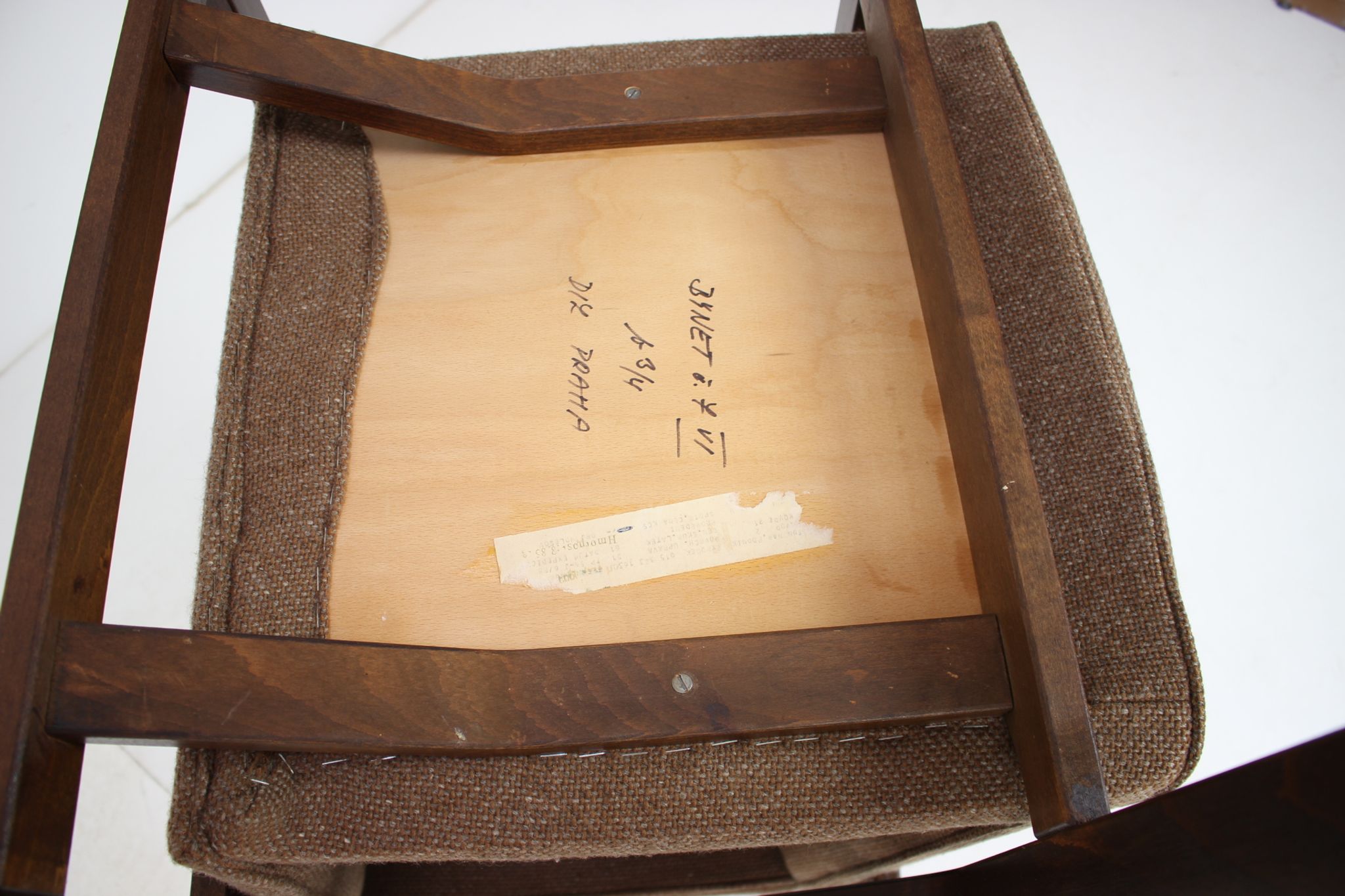 Ensemble de six fauteuils, Ton, Národní podnik Holešov, 1993.