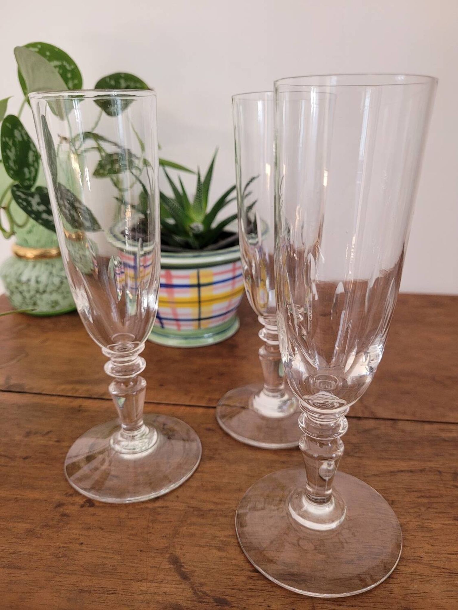 3 coupes à champagne en cristal