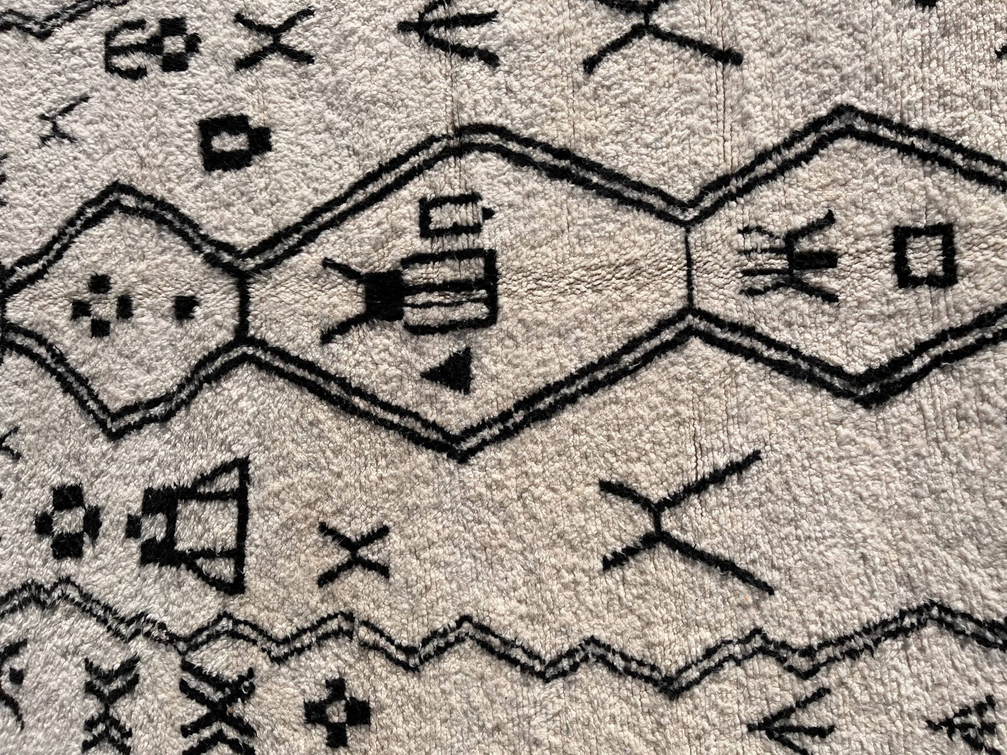 Modern Berber Beni Ouarain wool rug