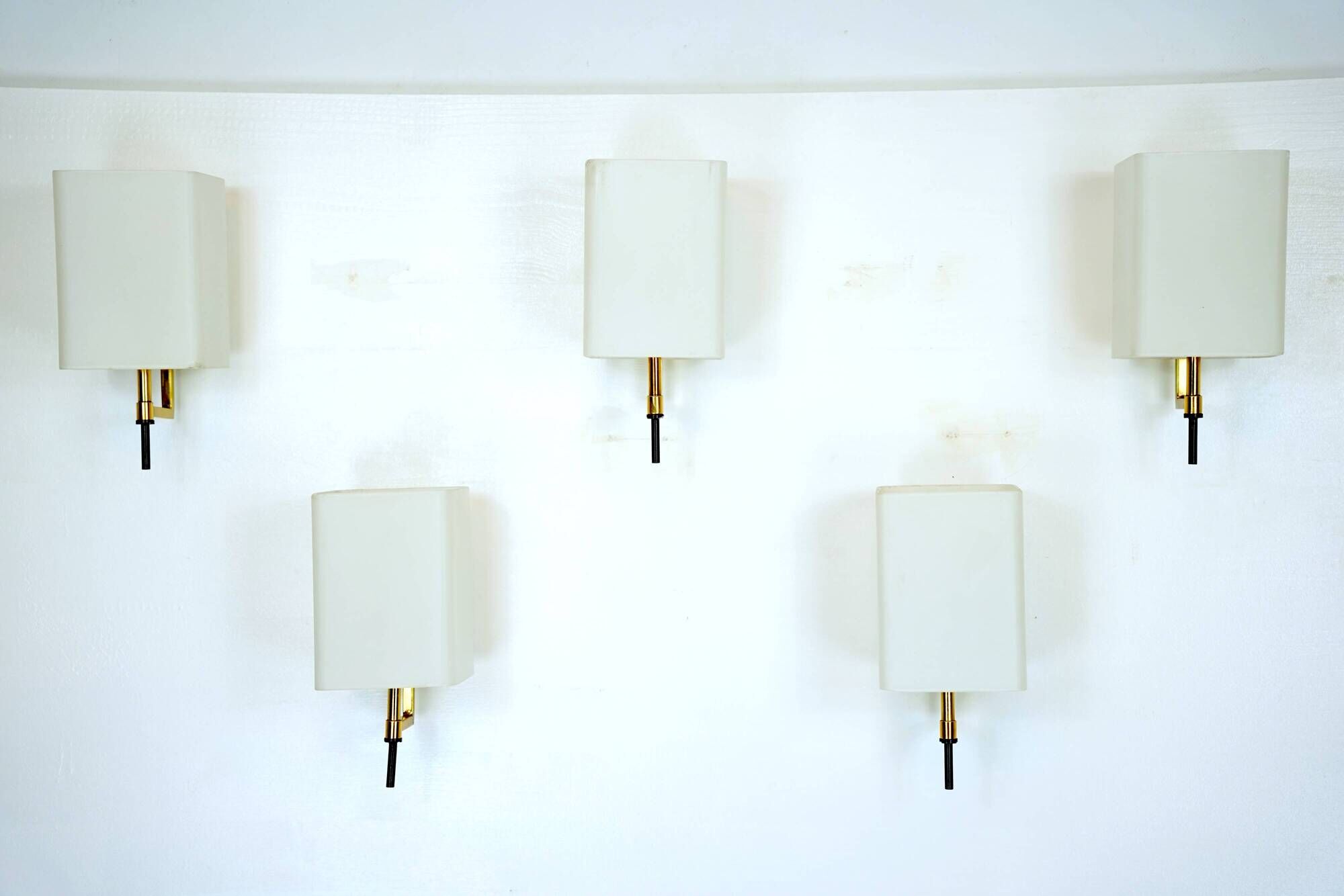 Set of five Mid-century sconces in Stilnovo manner. Italy 1950s