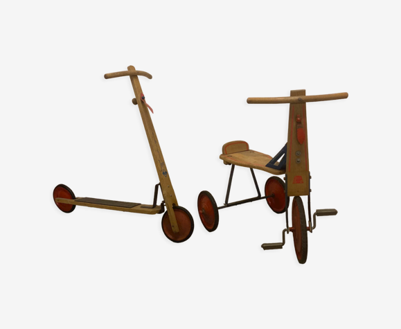 Velo et trotinette vintage