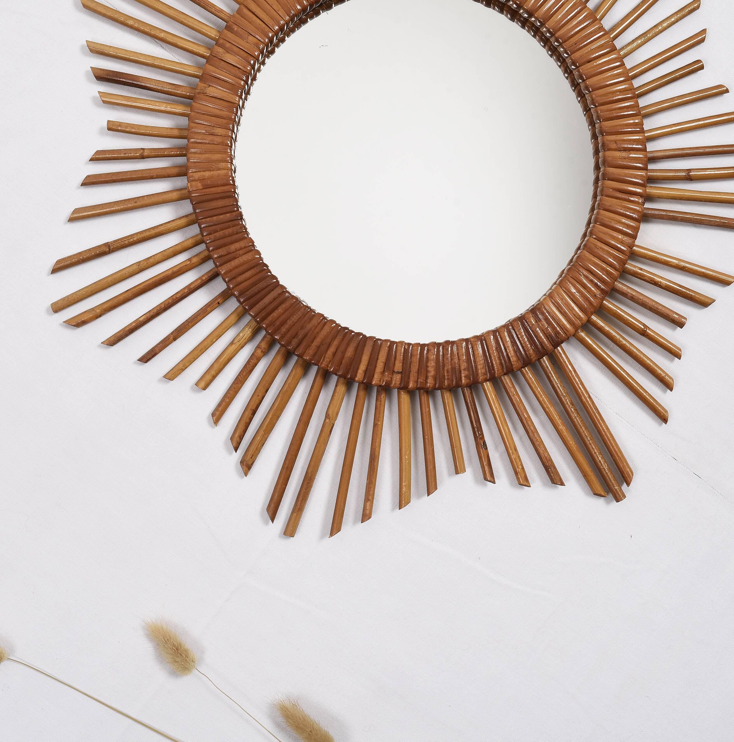 Old sun mirror 49 cm in rattan, star.