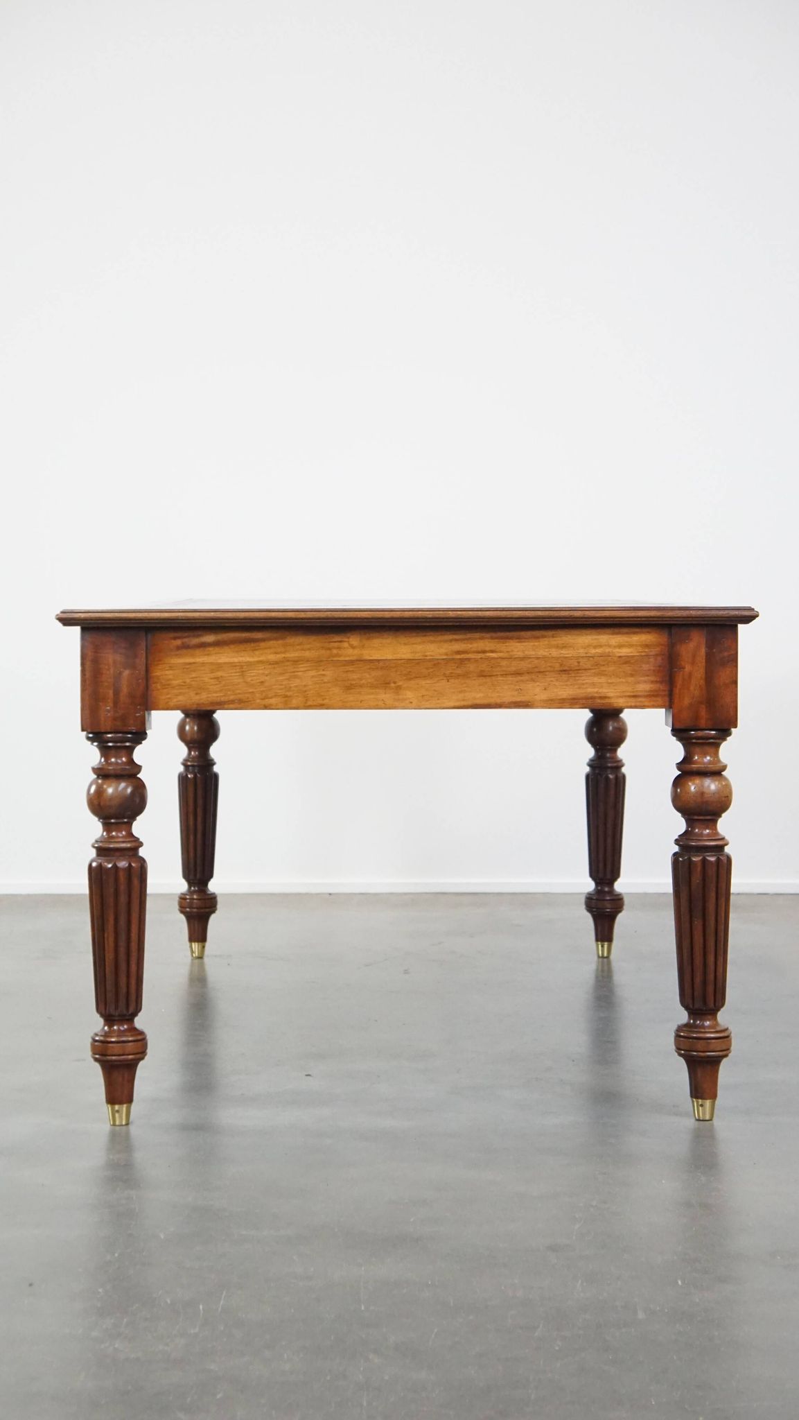 Large writing desk with green leather top, elegant legs and 3 English style drawers