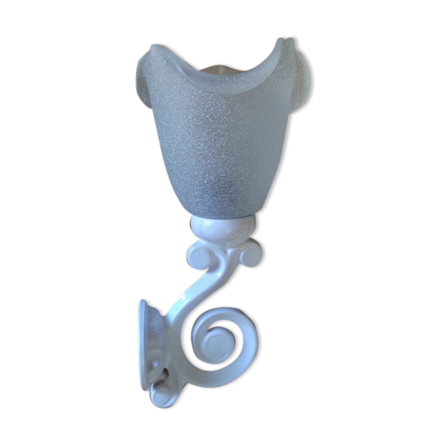 Enamelled metal wall lamp white tulip glass paste