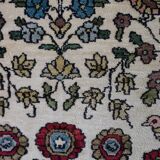 Oriental carpet in colorful silk, twentieth century 190x122cm