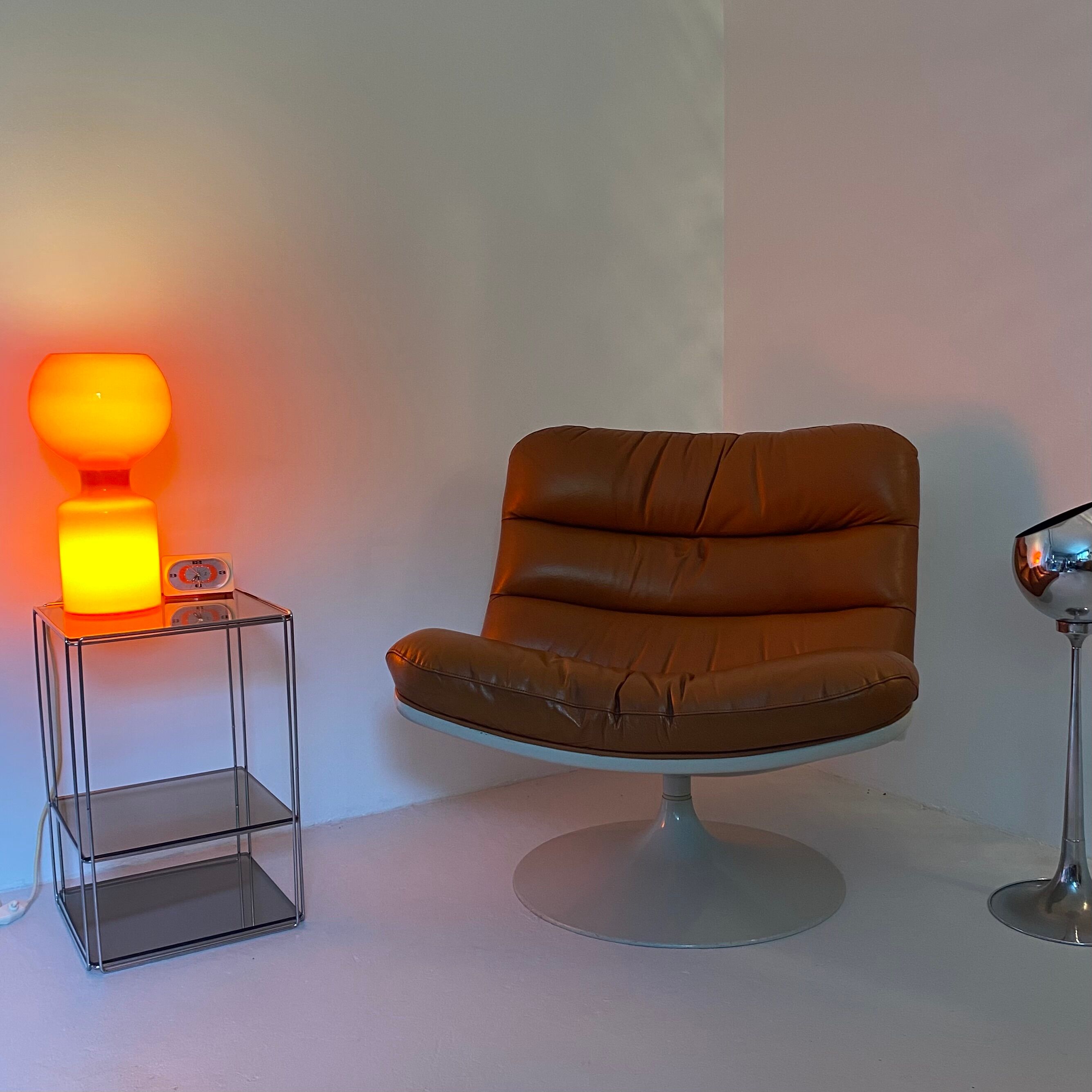 Grande lampe Tahiti by Jean-Paul Edmonds Alt. 1960