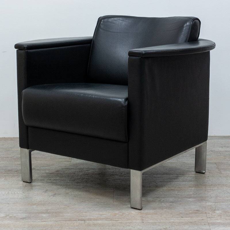 Black leather armchair by Kusch+Co