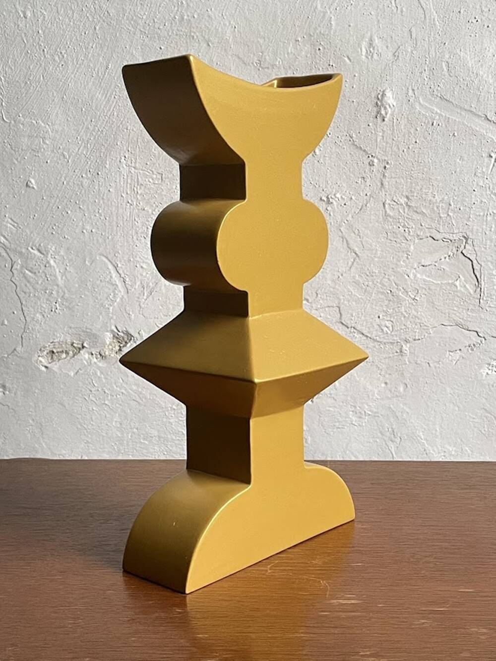 Memphis style ceramic vase "Totem" by Florio Keramia 1990s