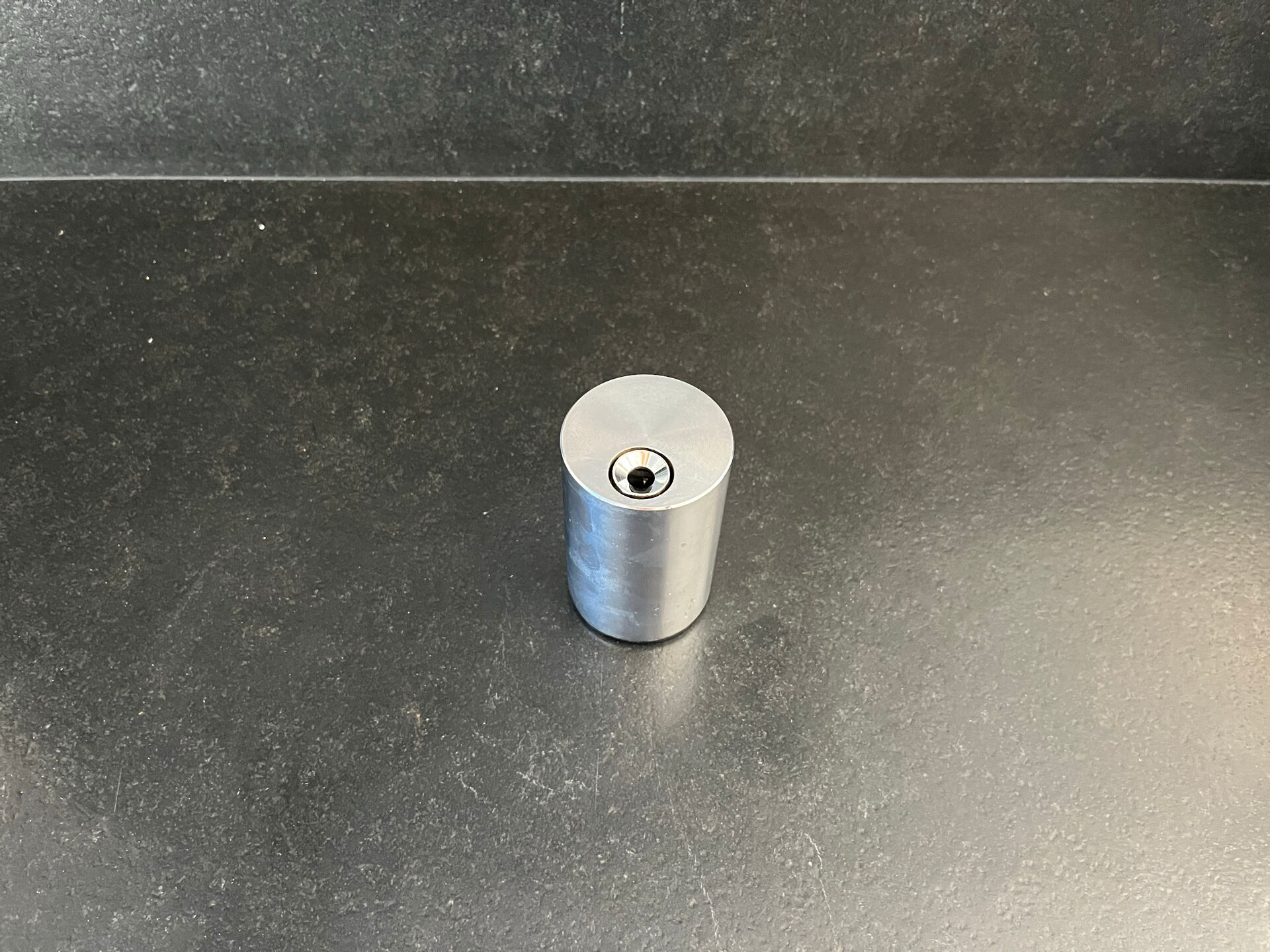 Cylindrical table lighter TFG2 Braun
